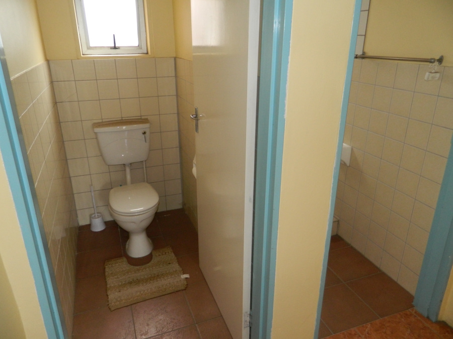 To Let commercial Property for Rent in Paarl Central Western Cape
